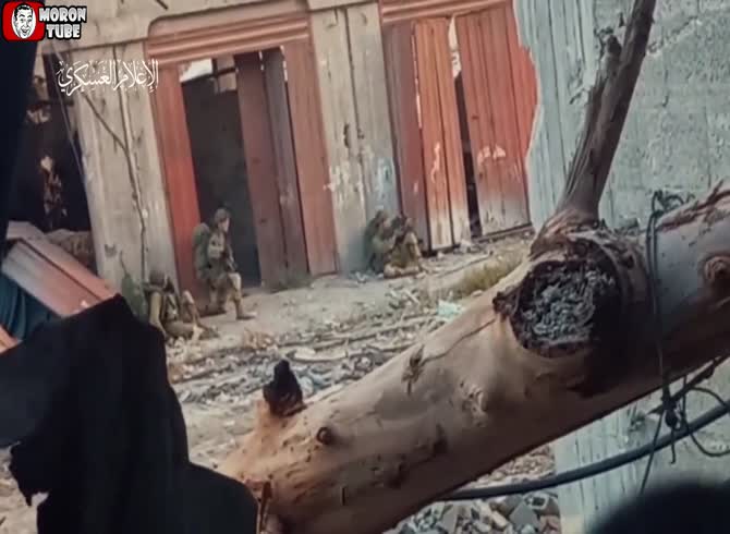 Video :Israeli troops are hit by short-range rockets fired by Hamas (Warning - disturbing)